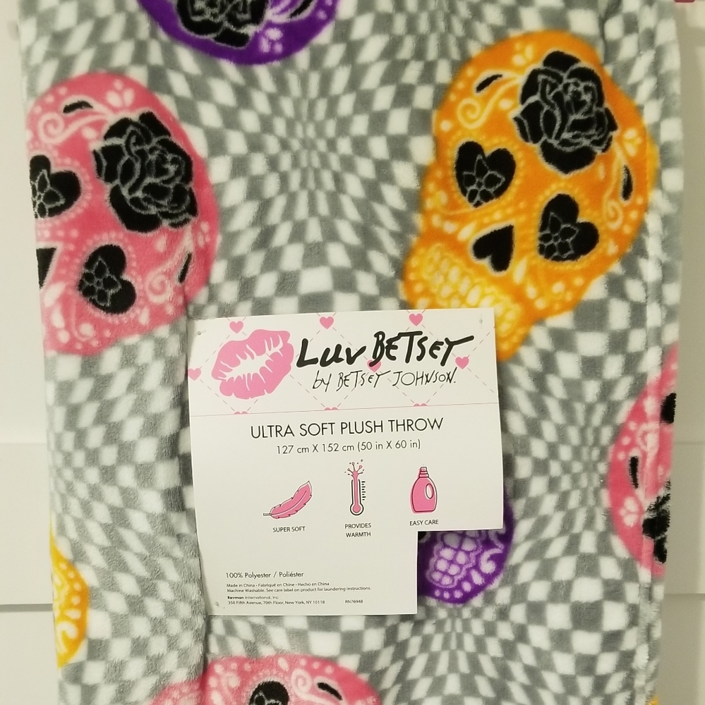 Plush throw